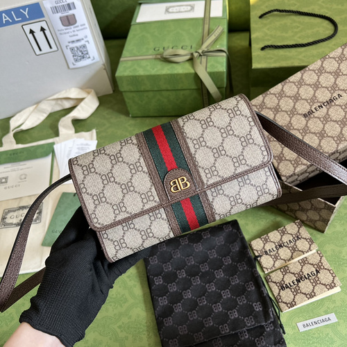 Gucci 680131-57bcbad8